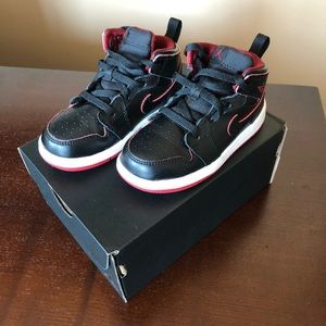 Jordan I Mid
